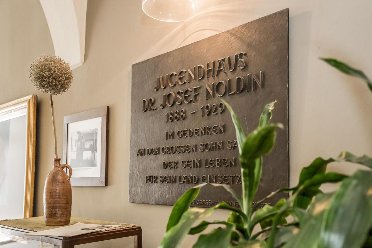 Haus Noldin - Historische Herberge - Dimora Storica Salorno Luaran gambar