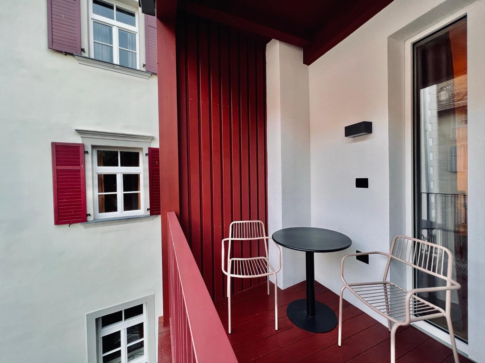 Haus Noldin - Historische Herberge - Dimora Storica Salorno Luaran gambar