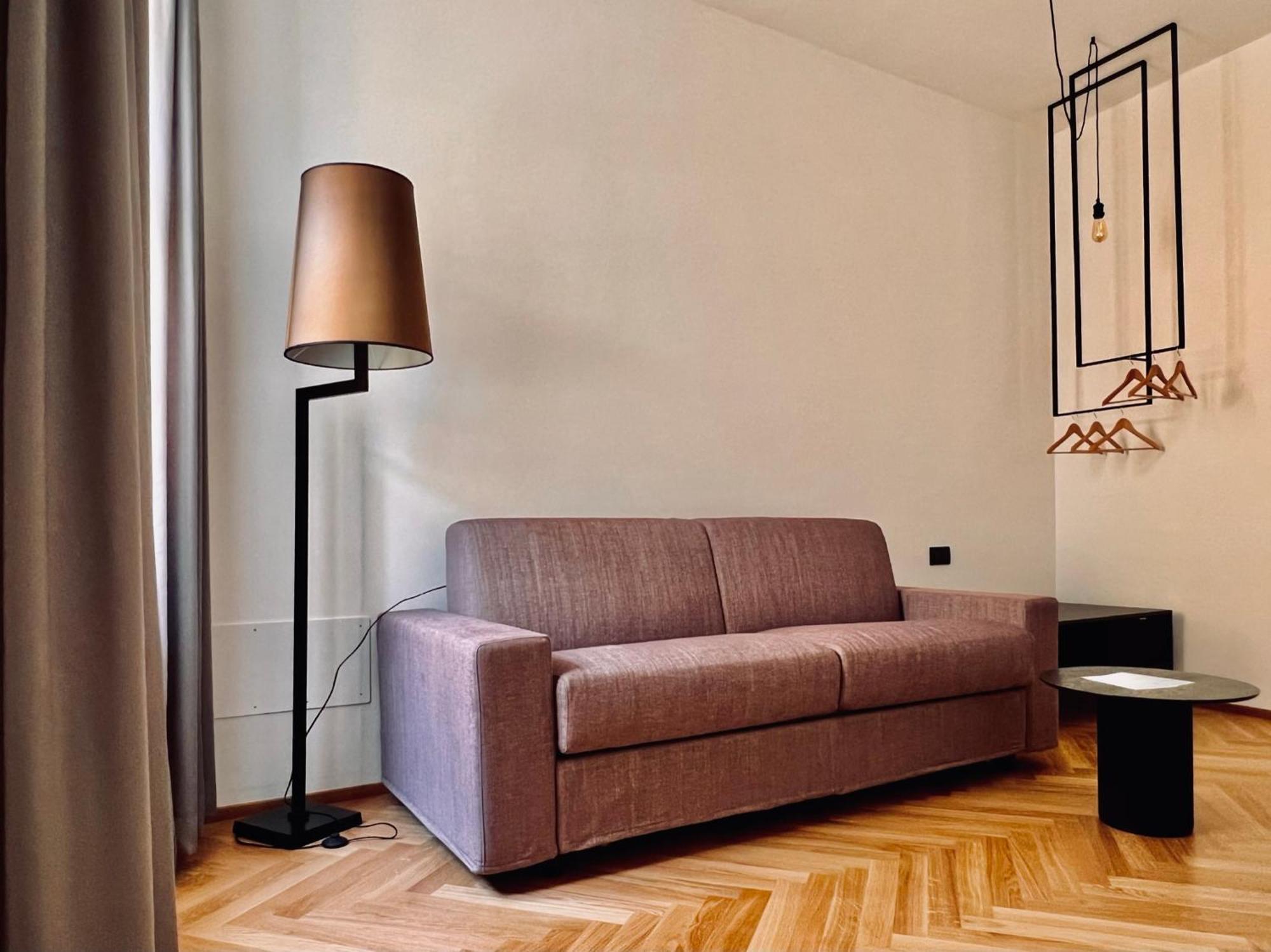 Haus Noldin - Historische Herberge - Dimora Storica Salorno Luaran gambar