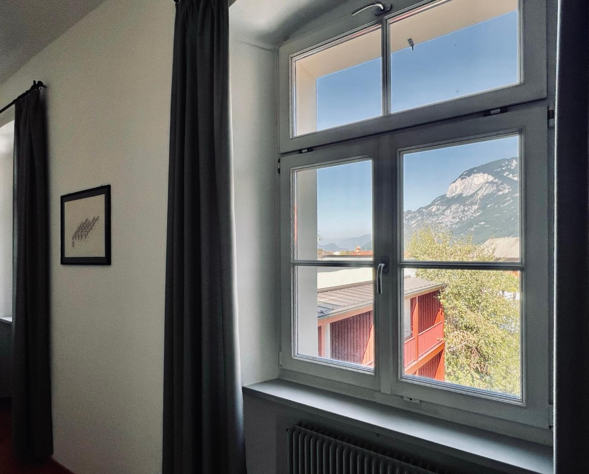 Haus Noldin - Historische Herberge - Dimora Storica Salorno Luaran gambar