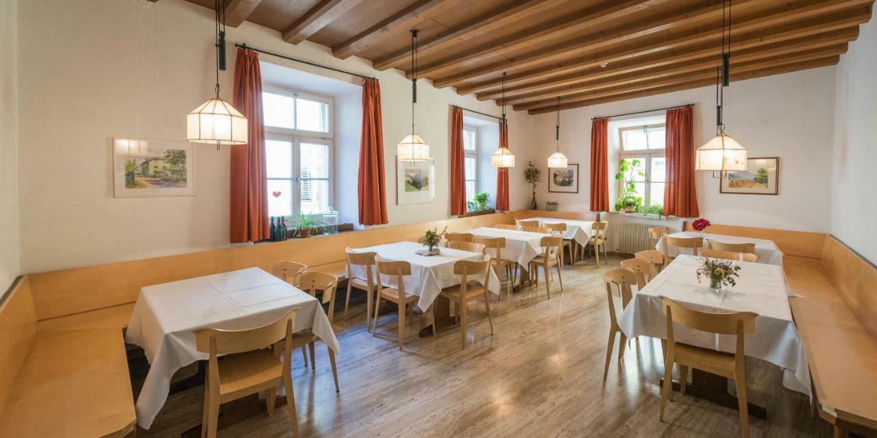 Haus Noldin - Historische Herberge - Dimora Storica Salorno Luaran gambar